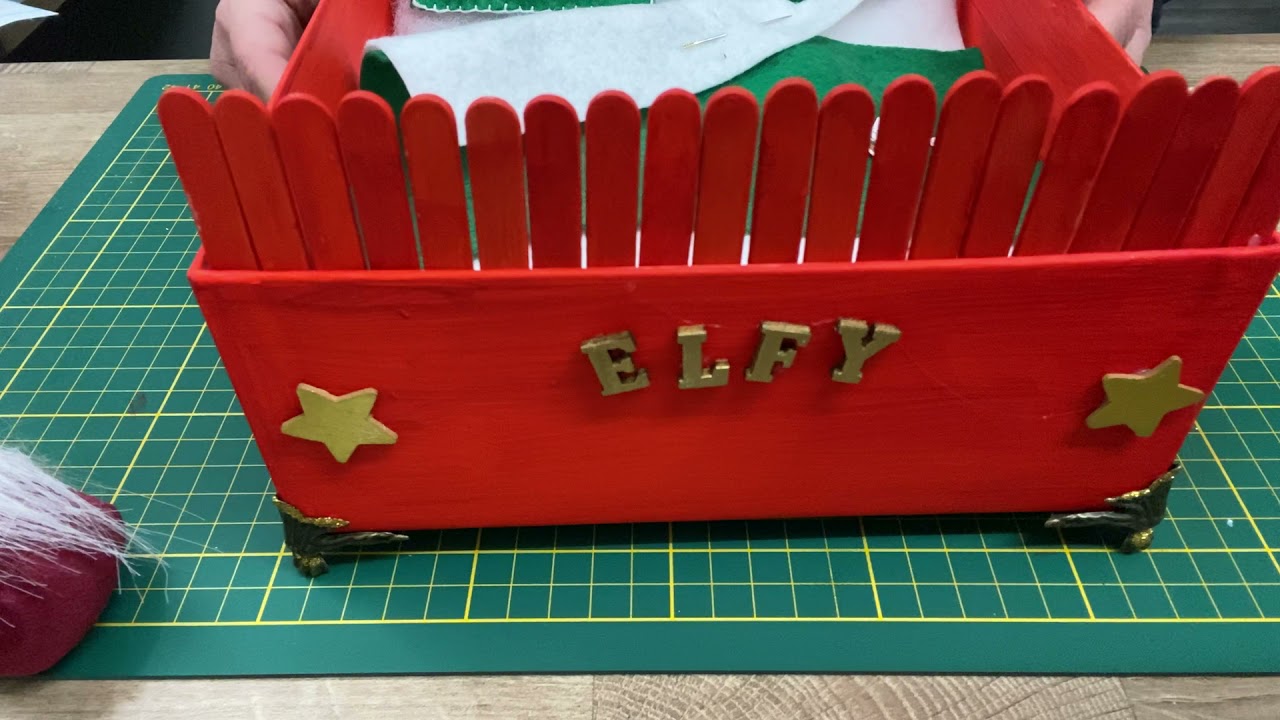 Elfe farceur arrive chez nous