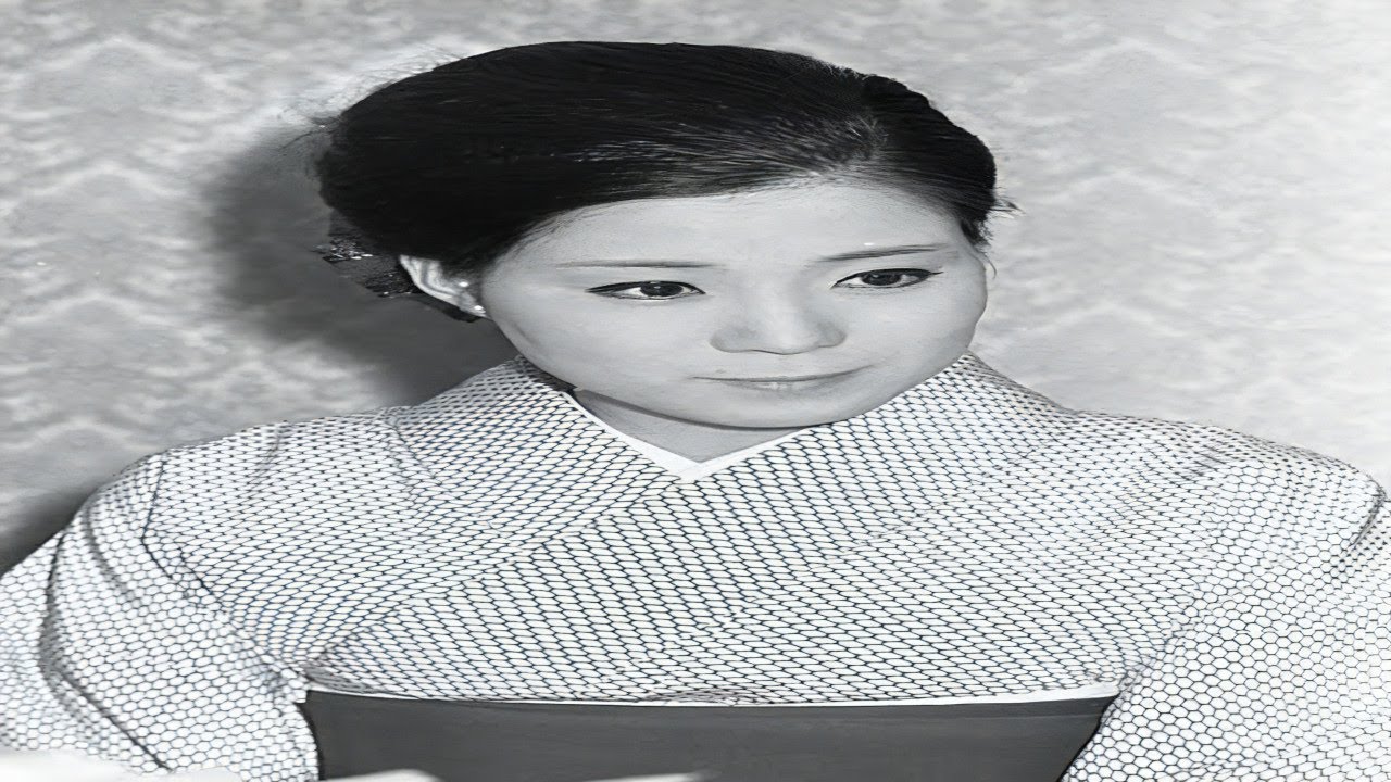 希少盤　中原美紗緒、ダークダックス/バス通り裏　c/wシーツこれは内緒よ　和モノ 希少盤 中原美紗緒、ダークダックス/バス通り裏 c/wシーツこれは