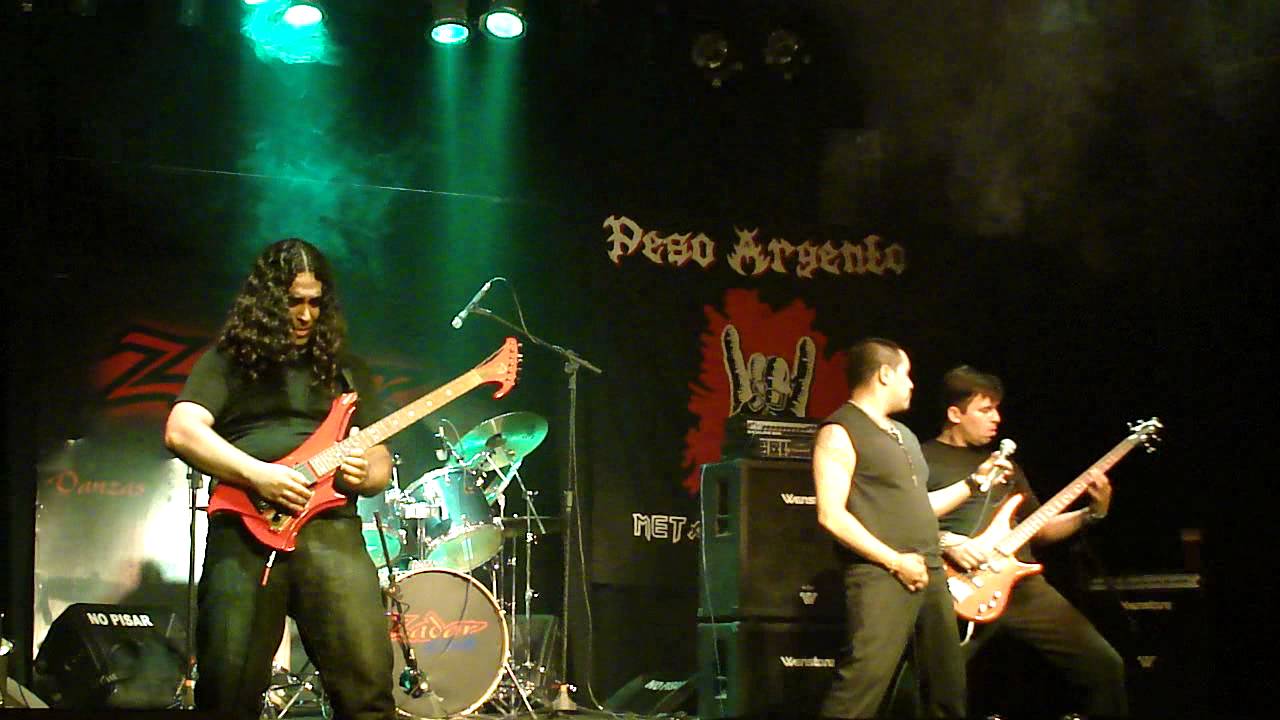 VESTHIGIOS DE UN FINAL tema: Hermosa Mujer (2012)