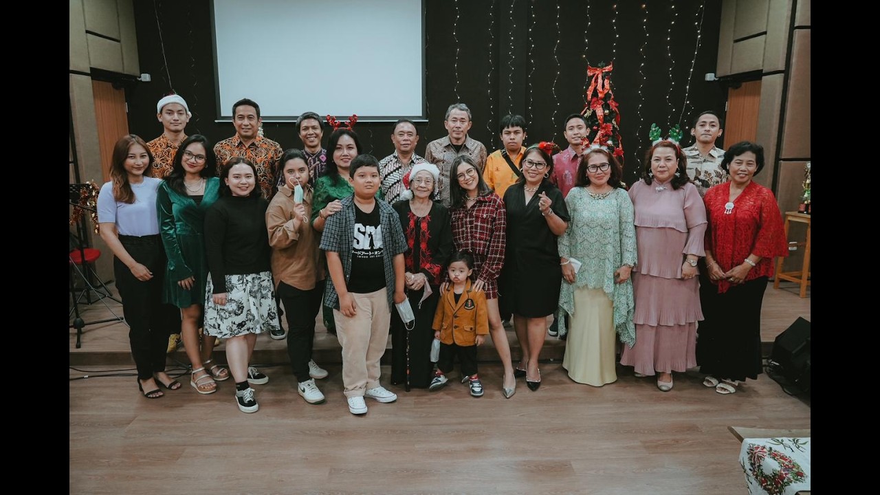 VOCAL GROUP BUSEL FAMILY - Many Gifts, One Spirit