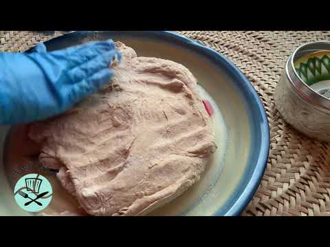 القرص المفتوت الإماراتي زاد البدو يوم الاتحاد الوطني الإماراتي 2ديسمبرEmirates Traditional Bread 