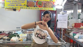 LIVE Street Food Community 🌍 Adventures of Noodle Lady in Bangkok Thailand 😘
