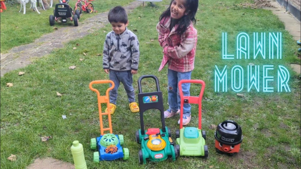 Hoover Kids using Lawn mowers! Bubble lawn mower toy Little Tikes