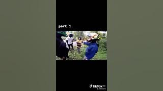 buka celana nya 😂😂😂😂