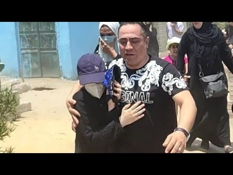 انهيار ابنة الاعلاميه شيماء جمال في اول ظهور لها لحظة القاء النظرة الأخيرة عليها