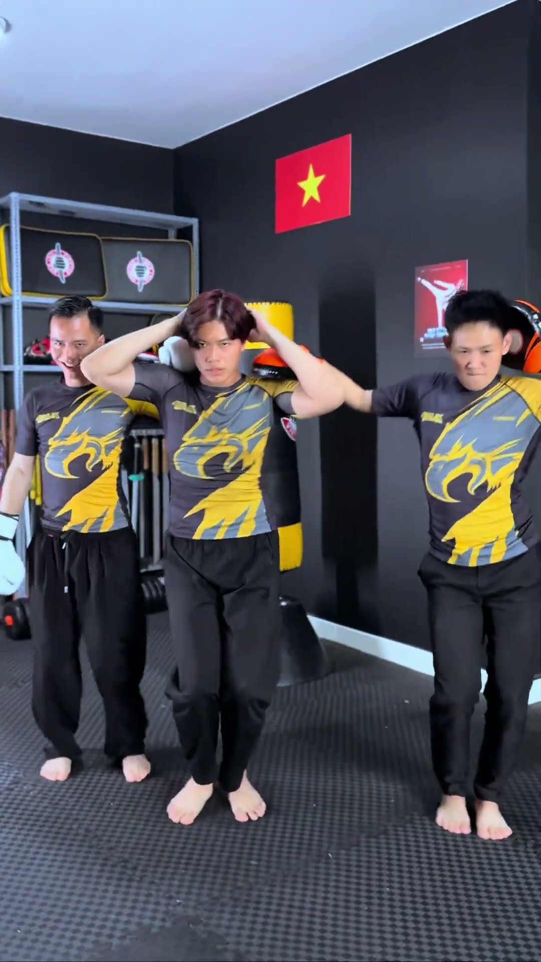 Ủa học võ mà [BEN EAGLE] #beneagle #training #kungfu #martialarts #fighting