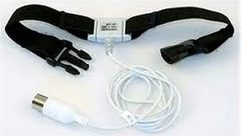 Detection of respiratory signals according to different positions using acceleration sensor