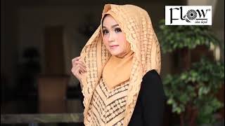 Hiba Hijab Present Instant Hoodie Khaira