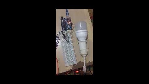 #Android #nhom29 Điều khiển thiết bị bằng giọng nói thông qua Bluetooth