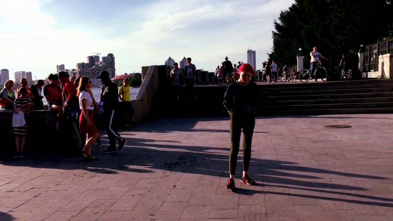 ECats - Девочка с Каре