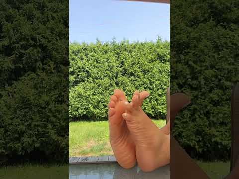 My bare soles 👣🌞