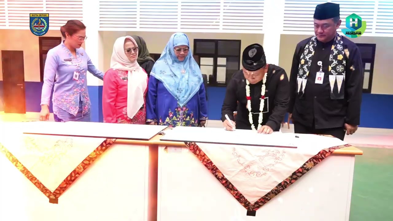 Peresmian Gedung SMPN 3 Depok dan Kantor Kelurahan Tugu, bertempat di SMPN 3 Depok.