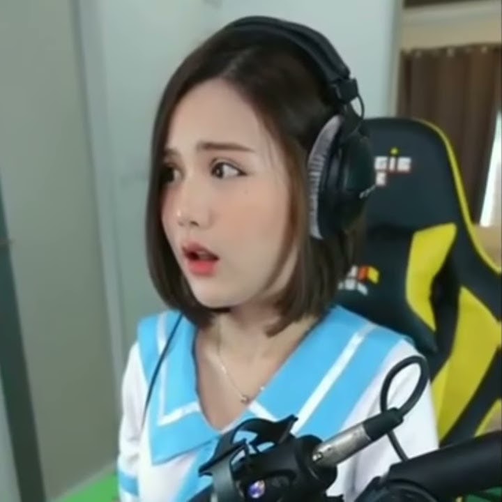 Story Wa 30 Detik Quotes FF nambah Demeg   cewek cantik