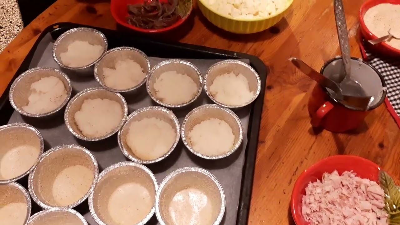 ANTIPASTO DI  POLENTA BIANCA E GIALLA IN PIROTTINI CON CUORE A SORPRESA DELLA VISPA TERESA