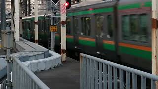 E231系1000番台横コツK-17編成(機器更新)編成+宮ヤマU58編成横浜駅高速進入(到着)警笛あり