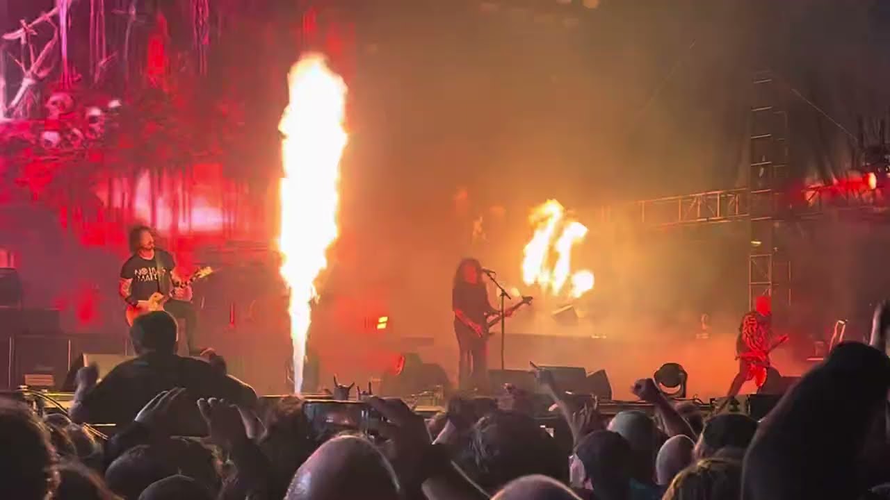 SLAYER - War Ensemble - Live @ Riot Fest Chicago 22/9/2024 - YouTube