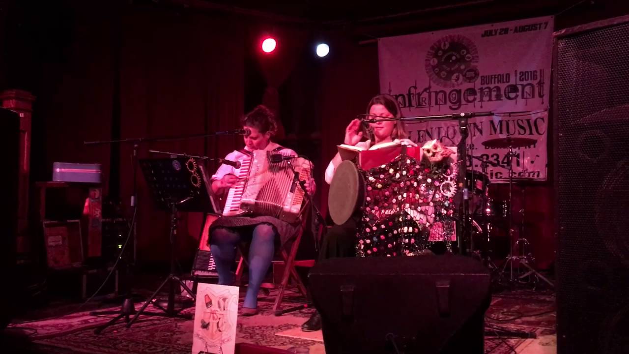 Muggle Snuggle LIVE reading @ Nietzches