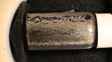 Mesmerizing magnetic fields: Active wetting