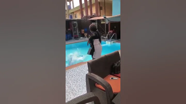 See what Mide Funmi Martins did too is husband Afeezowo