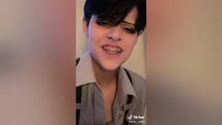 A Attack On Titan cosplay tik tok