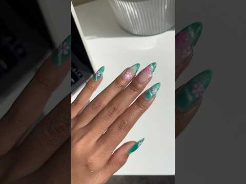 Spring nail inspo
