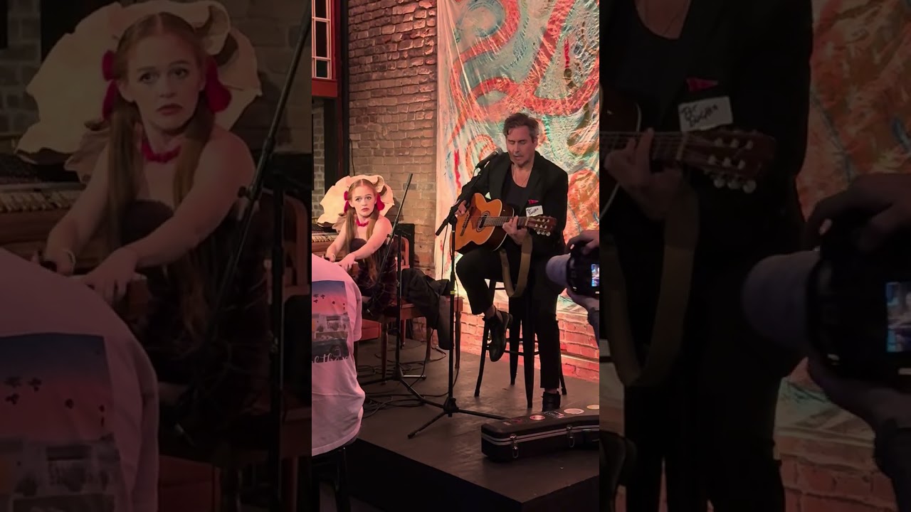 Счастливого Рождества от Пэта Бухты и Джески Форсайт