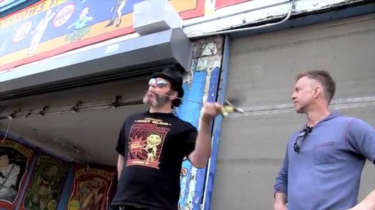 RAW TRAVEL SHORT CUT - Sword Swallowing in Coney Island, New York