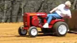 Wheel Horse Garden Tractor Pull 4/22/07