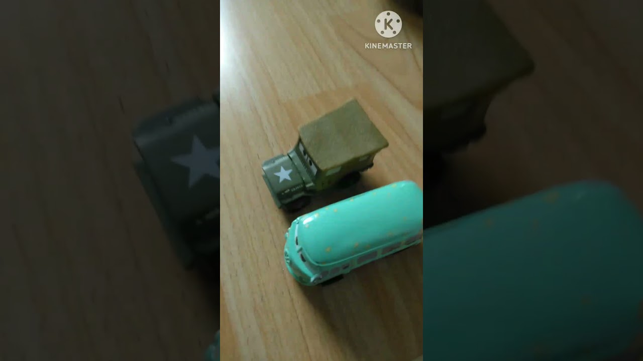 2022 Disney Pixar Cars- Revney Grillante