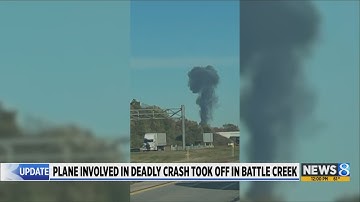 3 dead in plane crash near Lansing, officials say