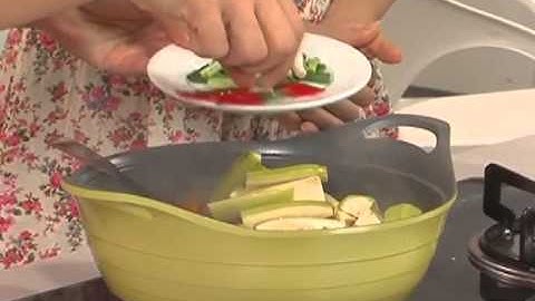 Món "Vịt kho chuối xanh" - Món Ngon Mỗi Ngày