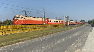 5501次加班莒光號通過粗溪平交道(E418)