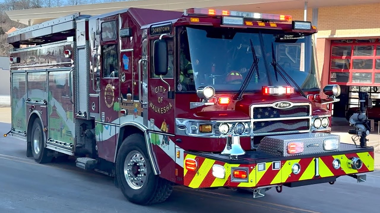 Waukesha Fire Department Battalion 1, Engine 1, and Ambulance 1 Responding 2-4-26