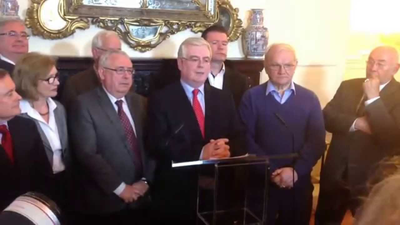 TheJournal.ie: Gilmore takes responsibility for Labour poll collapse