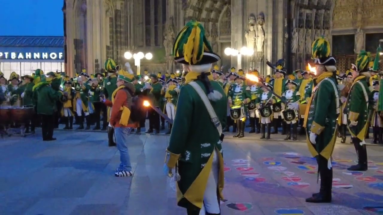 Ehren Garde der Stadt Köln e.V. 1902 Ehrung am Kölner Dom 2024