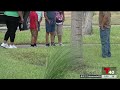 Posponen audiencia de acusado de maltrato infantil; abuela obtiene custodia de seis menores