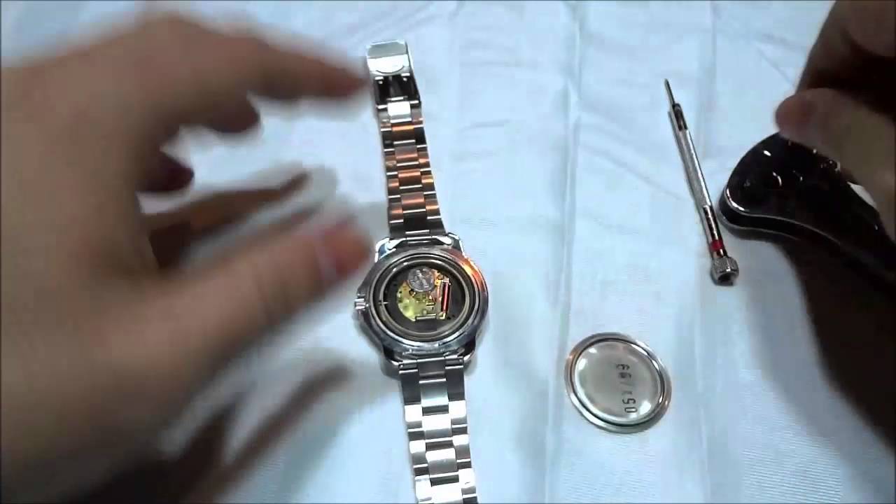Replacing The Battery In A Swiss Army Watch (DIY) - YouTube