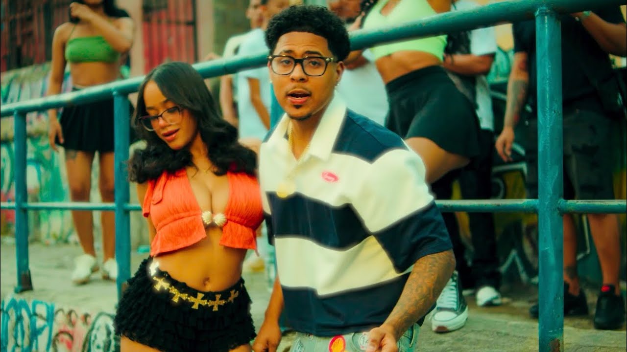 Reissel - Baila (Video Oficial) Dir. @antidema23_ - YouTube