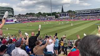 English Cricket fans 😮 chanting ' We Hate Carey' slogans During Ashes.