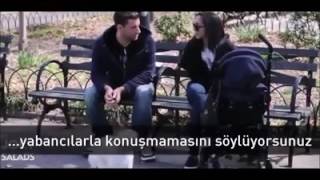 Yabancılarla konuşmaması gerektiğini öğretin