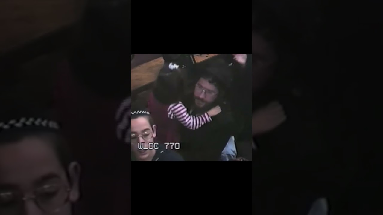 ר' לוי גרליק שי' רוקד יחי