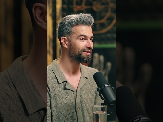 👀 Să fie oare vorba despre festivalul preferat al artistului tău preferat? #podcast #andimoisescu