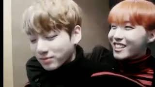 Annyeonghaseyo jeoneun bangtan sonyeondan hwaggeun maknae jeon jungkook imnida