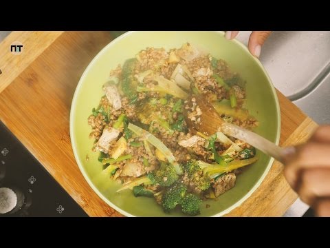 Vídeo: Salada De Frango, Trigo Sarraceno E Queijo