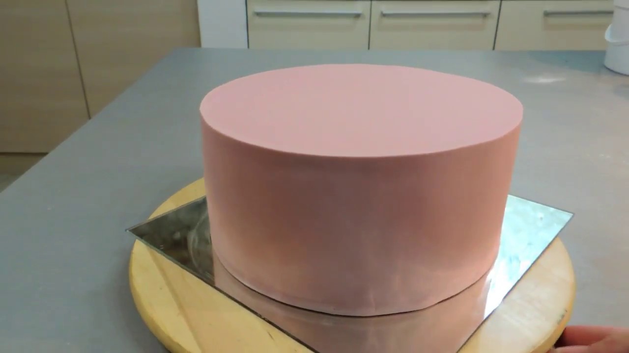OŠTRI BRIDOVI na fondant tortama /Sharp edges on fondant cakes