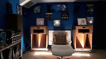 Car Wash - Rose Royce playing on Klipsch LaScala. (killer bass solo near the end)