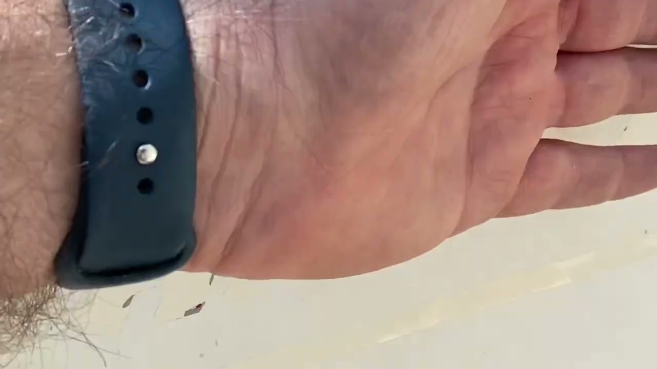 Gelcoat original color yellow and now white chalky, can I buff to original color?