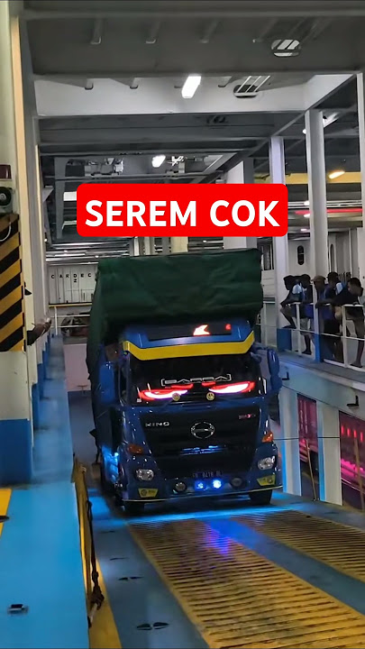 truk ganteng modif lampu Strobo #trukoleng #cinematic #truktertua #viralvideo #driver #masukberanda