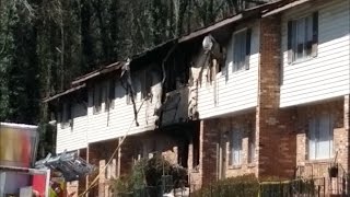 Man killed, 31 displaced in southwest Atlanta apartment fire