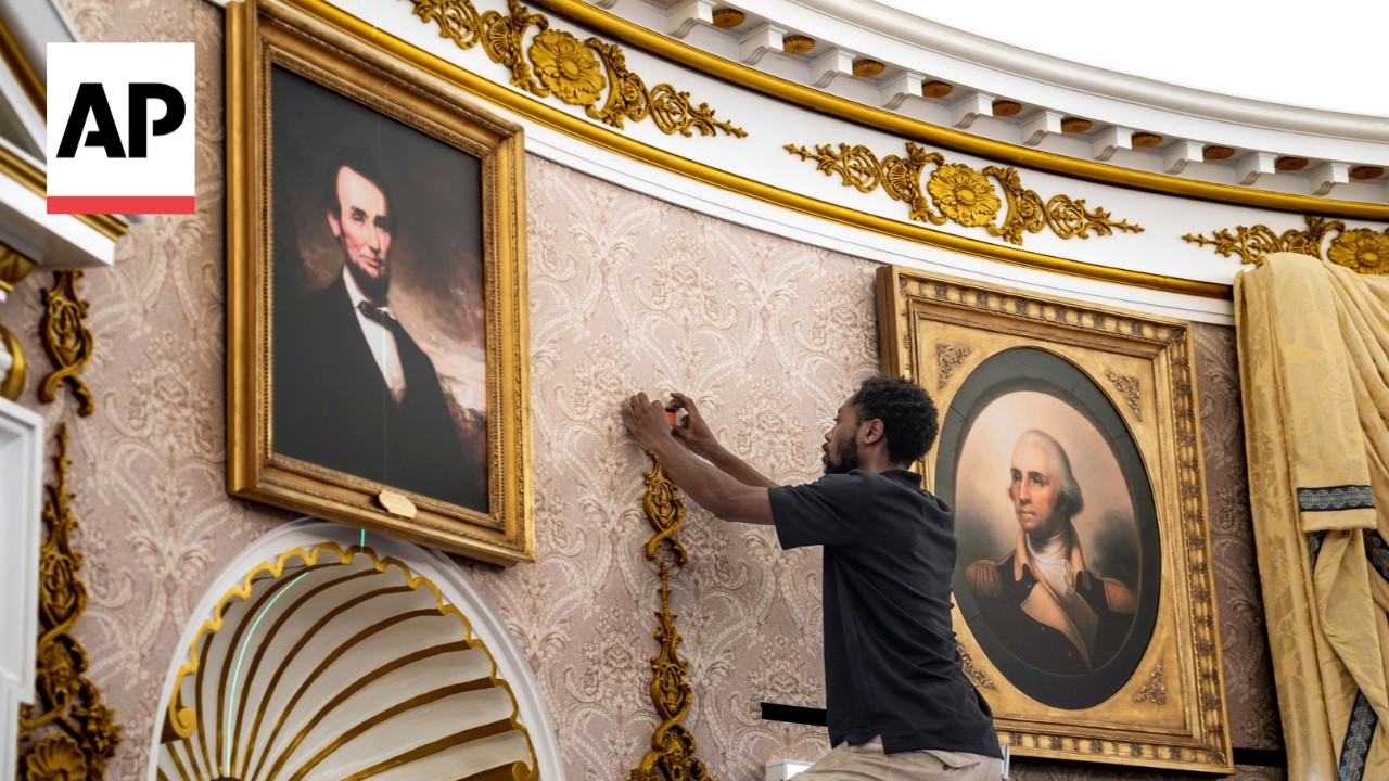A replica Oval Office near the White House gets a new Trump makeover